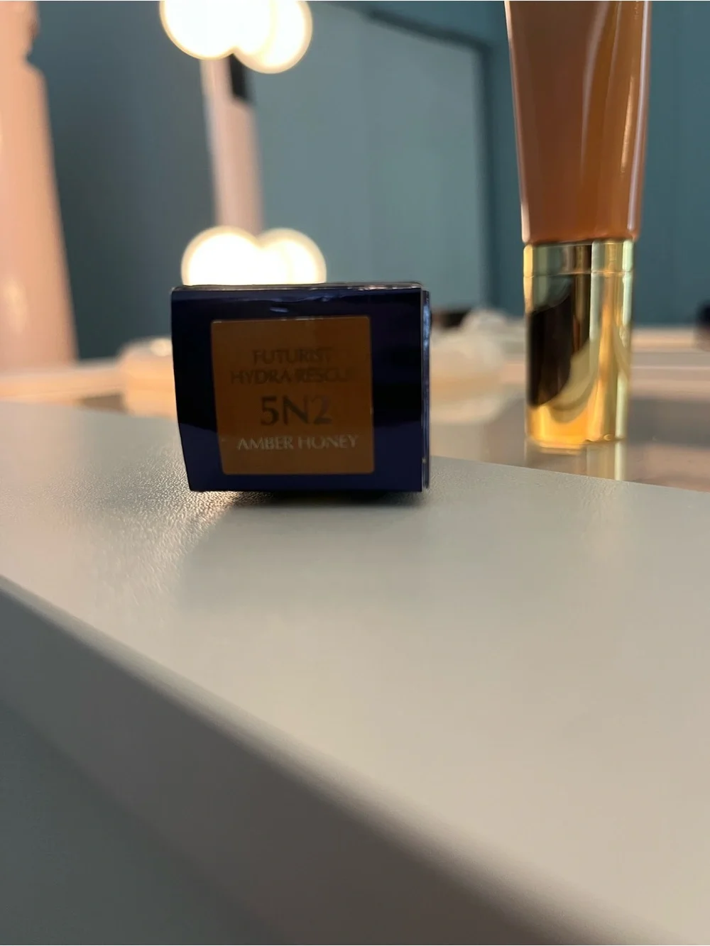 Estee Lauder Futurist Hydra Rescue Moisturizing Makeup - SPF 5N2 Amber Honey